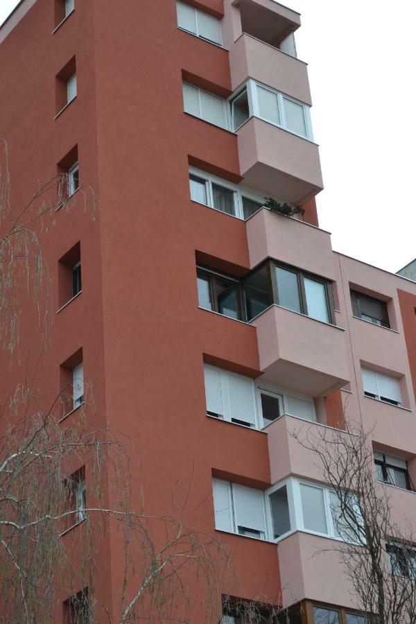 Fly Inn Велика Гориця Екстер'єр фото